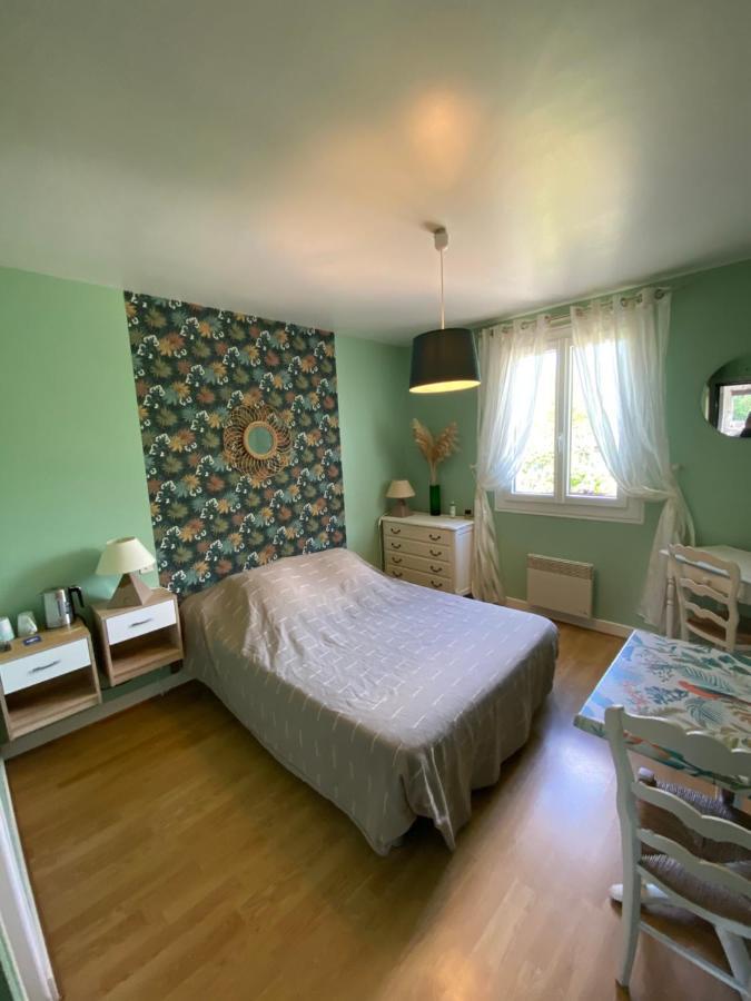 Bed and Breakfast Moulin De Latouille Exterior foto