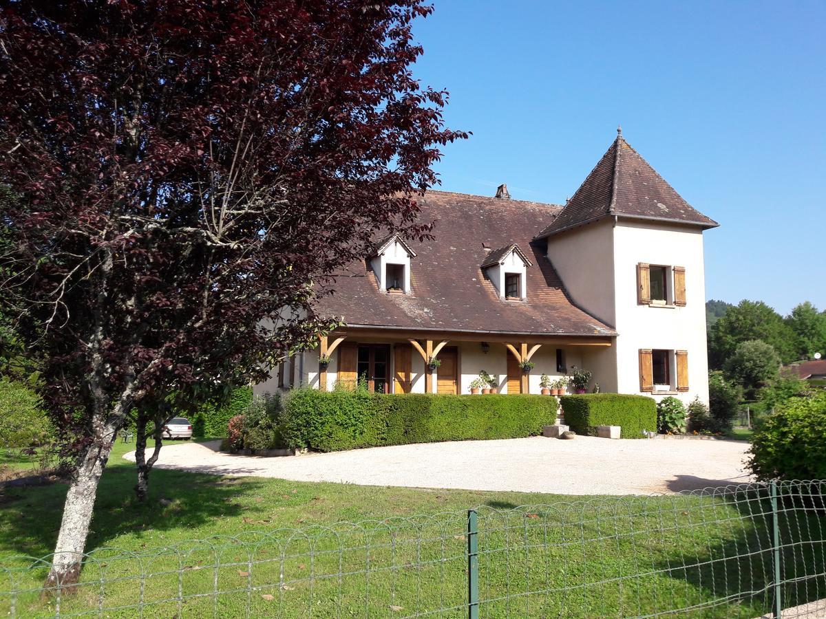 Bed and Breakfast Moulin De Latouille Exterior foto